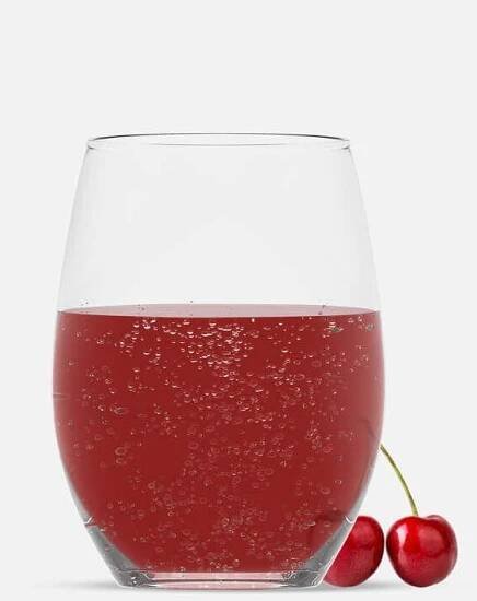 Glas mit Kirschwasser
