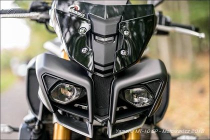 Yamaha MT-10 | Katalog motocyklů a motokatalog na Motorkáři.cz