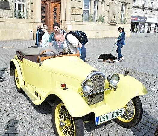 Nablýskaná historická krása. Prostějov hostil setkání veteránistů