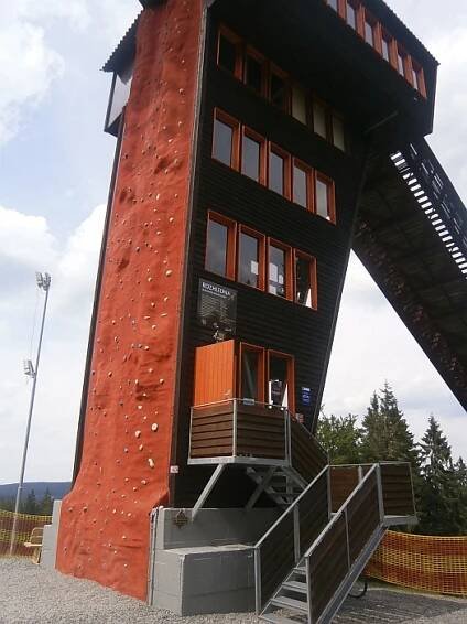 Rozhledna na skokanském můstku Churáňov