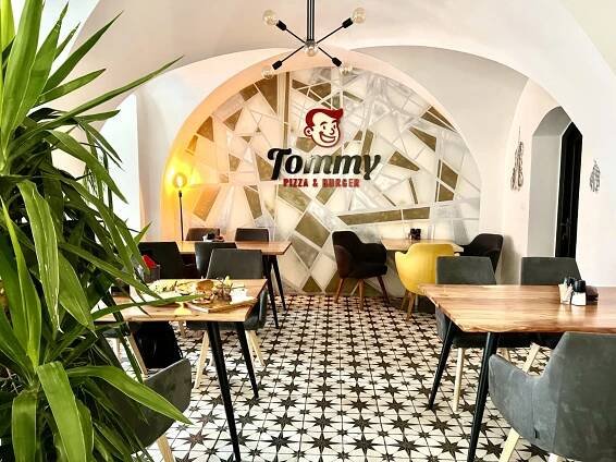 Pozvánka na výbornou pizzu a burgery v Mikulově – do Tommy Pizza & Burger! | www.coolbrnoblog.cz