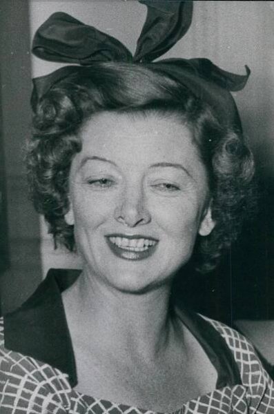 Myrna Loyová
