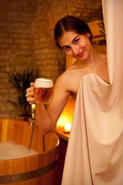 Pivní a hudební lázně Oderberg: relax, hudba a pivo i večeře