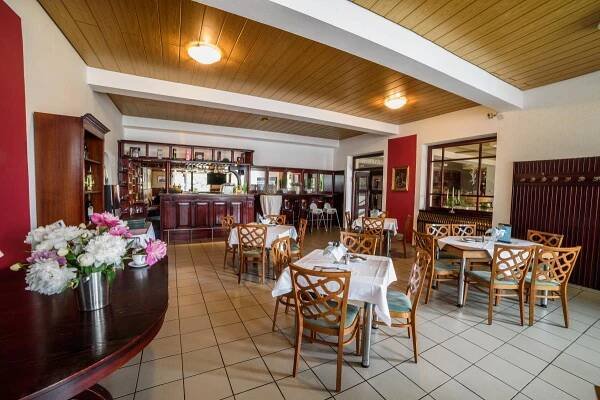 RESTAURACE 1 | HOTEL ROZVOJ, KLATOVY: UBYTOVÁNÍ KLATOVY