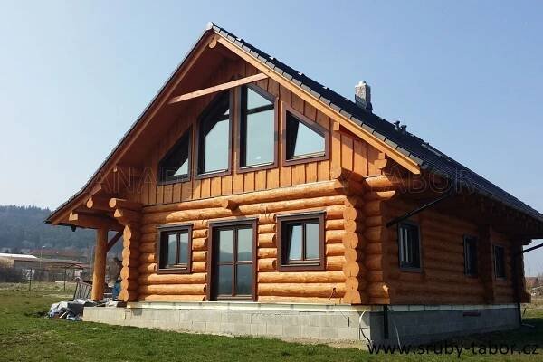 Srub Devon projekt prostorného srubu | Kanadské sruby Tábor