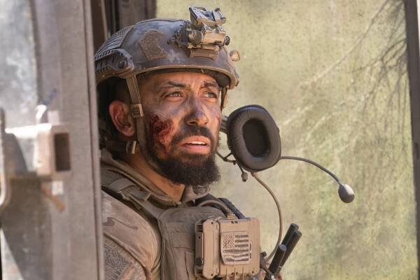 Tým SEAL - Low-Impact - Z filmu - Neil Brown Jr.