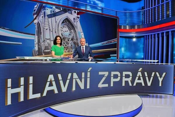 Jak se změnili za 10 let? Karel Voříšek a Klára Doležalová slaví první kulaté výročí na televizních obrazovkách