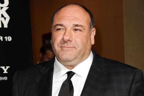 James Gandolfini Gave Sopranos Costars $33,000 Each After HBO Contract Dispute, Book Says