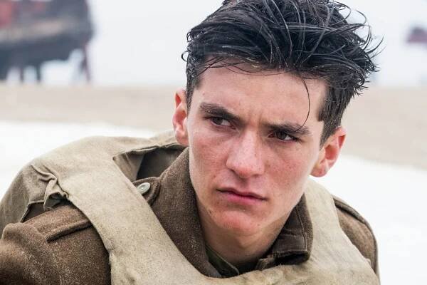 Fionn Whitehead in Dunkerk (2017)