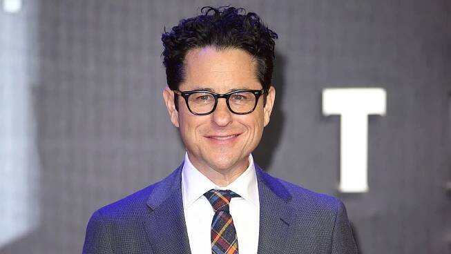 J.J. Abrams Responds to “Rip-Off” Criticism About ‘Star Wars: The Force Awakens’