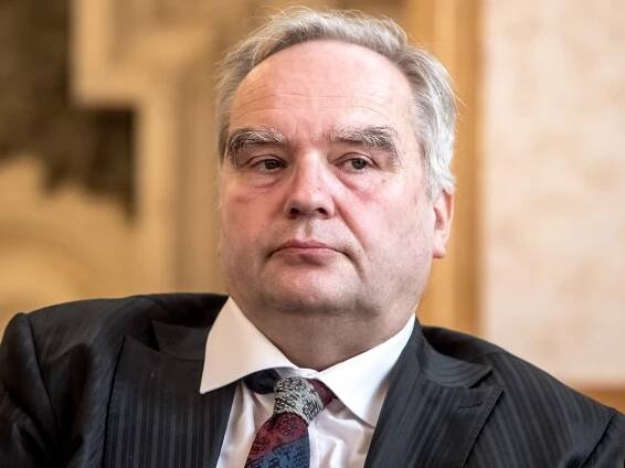 Stavitele a mecenáše Hlávku aktivity dohnaly k invaliditě. Jeho nadace přežila
