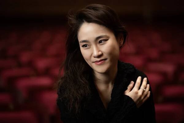 Han-Na Chang Conductor Official Website