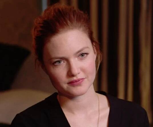 Holliday Grainger Biography - Facts, Childhood, Family Life & Achievements