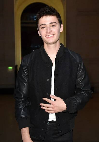 Nečekaný coming out: Herec ze seriálu Stranger Things je gay