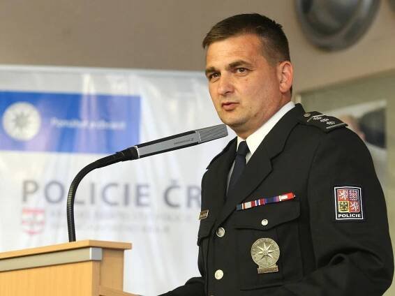 OBRAZEM: Tak slibujeme, zaznělo od nových policistů