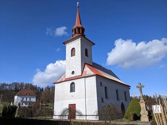 Soubor:Levínská Olešnice - kostel Všech svatých (březen 2023) (1).jpg