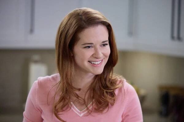 Sarah Drew in 'Branching Out'