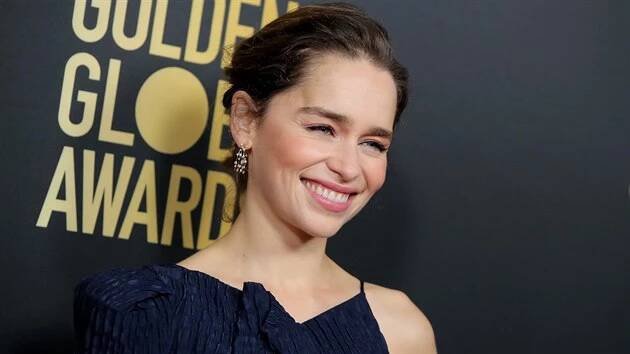Video: Nahá Emilia Clarke ve Hře o trůny! Proč k tomu byla donucena?