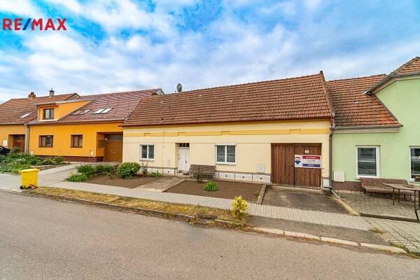 Prodej rodinného domu 250 m², pozemek 1683 m², Klobouky u Brna - Bohumilice
