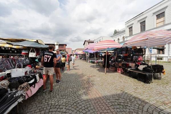 Škatulata v holešovické tržnici: 17 nájemců dostane výpověď, s některými jsou problémy