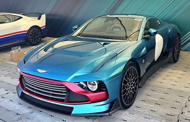 Aston Martin Valour - Wikipedia