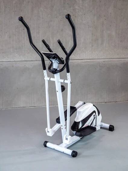 Magnetický eliptical BE42 | eFitness.cz