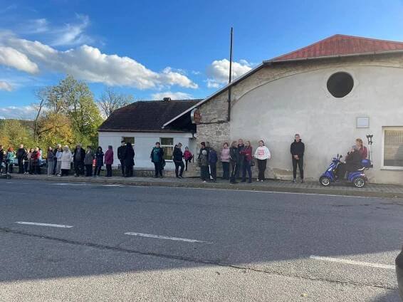 Odhalení nového obecního znaku obce Osek - Oficiální stránky obce Osek