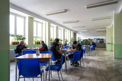 Školní jídelna – Střední odborná škola Jarov – Unikátní školou v mnoha směrech.