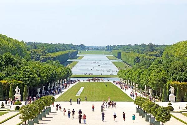 Soubor:Gardens of Versailles, 22 June 2014 001.jpg – Wikipedie
