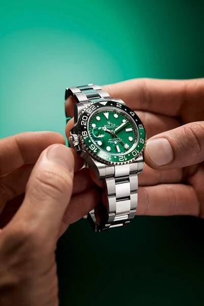 Rolex GMT-Master II ref. 126729VTNR in hand