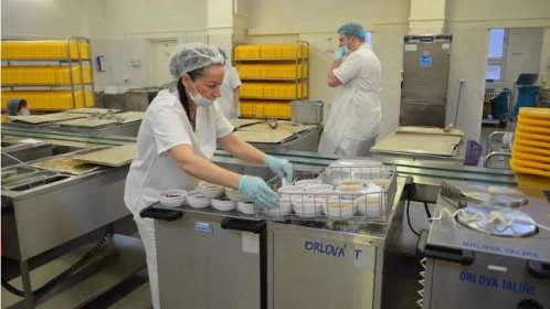 Nemocniční kuchyně připraví 900 jídel denně