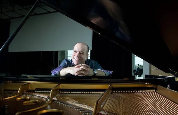Promotional Images - Oscar Hernandez Music