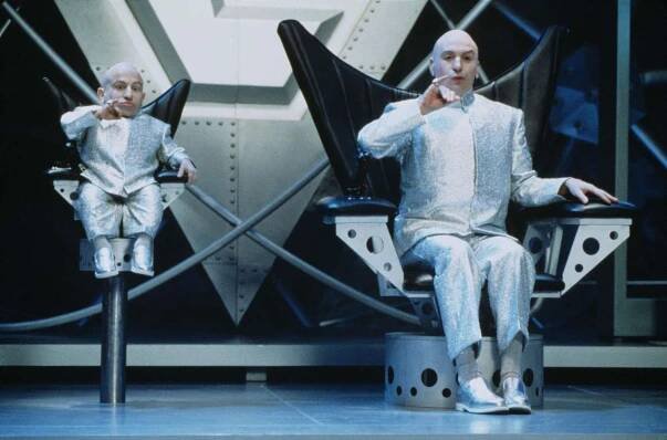 Mike Myers pays tribute to 'Austin Powers' costar Verne Troyer: 'I hope he is in a better place'