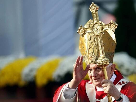 Ve Vatikánu zemřel emeritní papež Benedikt XVI. Bylo mu 95 let