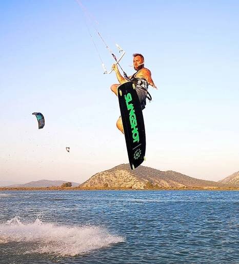 FLATLAND - Sunset community sesion - MUSHOW kiteboarding | snowkiting | foto/.. 