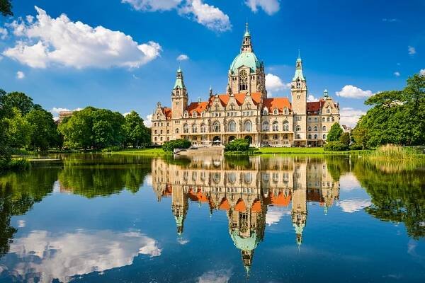 Top Erlebnisstandorte: Alle Städte und Regionen | Jochen Schweizer