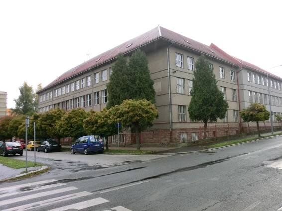 Střední průmyslová škola textilní (Jilemnice) – Wikipedie
