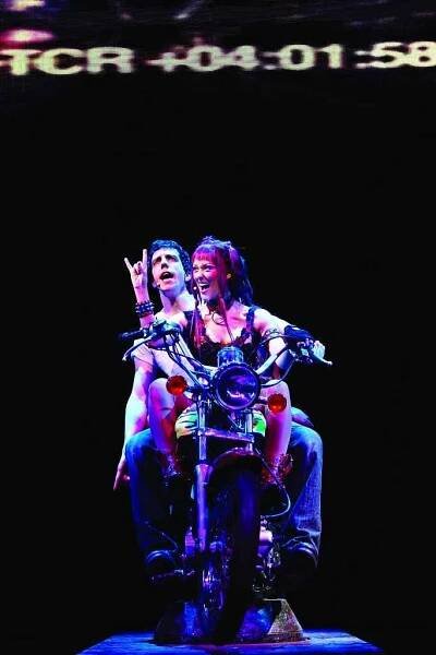 Příští týden v české premiéře Praha a Ostrava uvidí muzikál s písněmi Queen We Will Rock You. Představitel hlavní role, Australan MiG Ayesa, v rozhovoru pro Deník říká: Dostat roli v muzikálu s písněmi Queen bylo jako vyhrát Oscara!