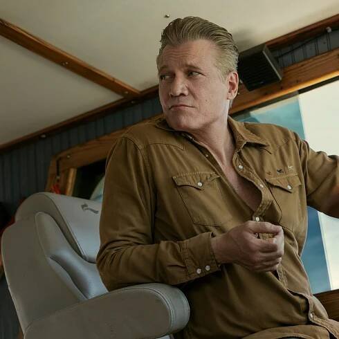 Holt McCallany Is Good at Playing Bad in The Waterfront on Netflix