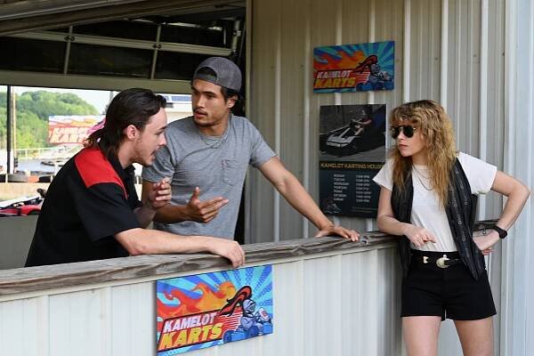 Poker Face - Budoucnost sportu - Z filmu - Jack Alcott, Charles Melton, Natasha Lyonne