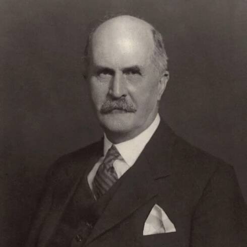 William Henry Bragg: *2.7.1862 – †12.3.1942, britský fyzik a matematik