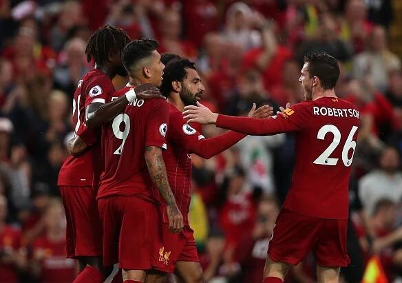 Liverpool porazil Arsenal. Manchester United padl gólem z nastaveného času