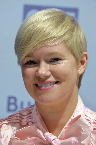 File:Cecelia Ahern - Buchmesse Wien 2022 (a).JPG - Wikimedia Commons