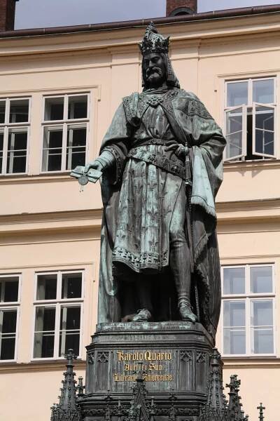 Soubor:Pomník Karla IV., Křižovnické náměstí, Praha - Staré Město.JPG – Wikipedie