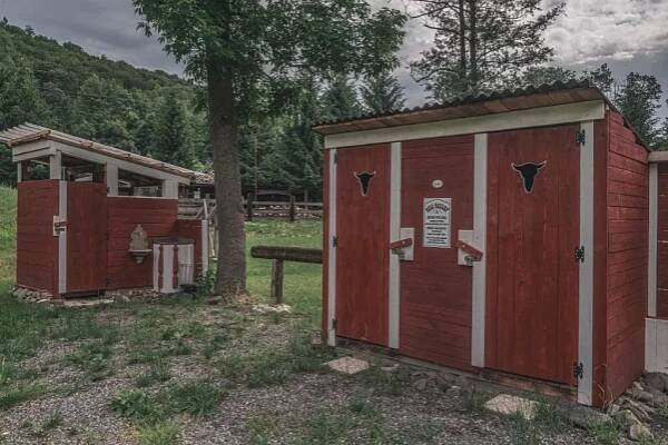 Westernové městečko Hill Valley - Luže - část Doly , Pardubický kraj | Pronájmy.cz