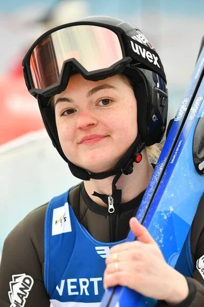 Anna Hoffmann (Skispringerin)