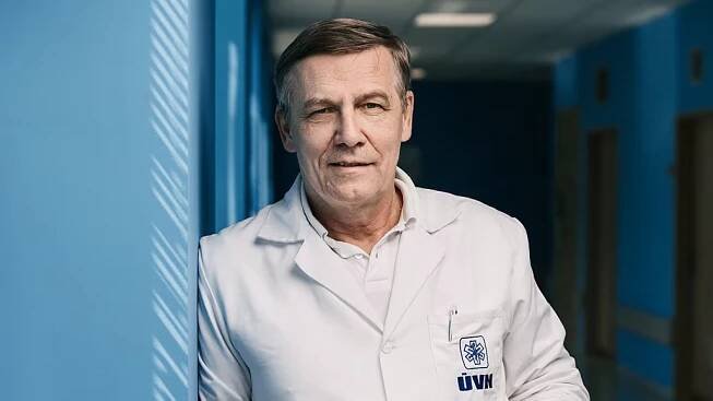 Ortoped Jan Bartoníček. Vedle kola byla jeho nejoblíbenějším dárkem v dětství...