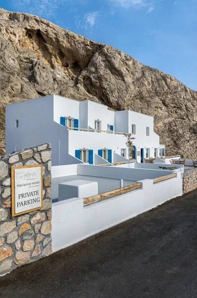 Marianna 3* Perissa (Santorini)