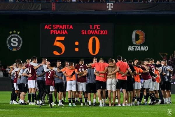 Pět gólů do sítě Slovácka | sparta.cz