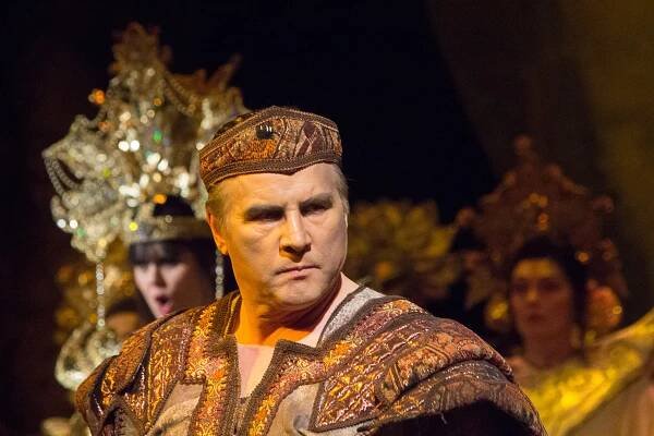 Fotogalerie: V Moravském divadle zpívá čínská princezna Turandot - OLOMOUC.CZ